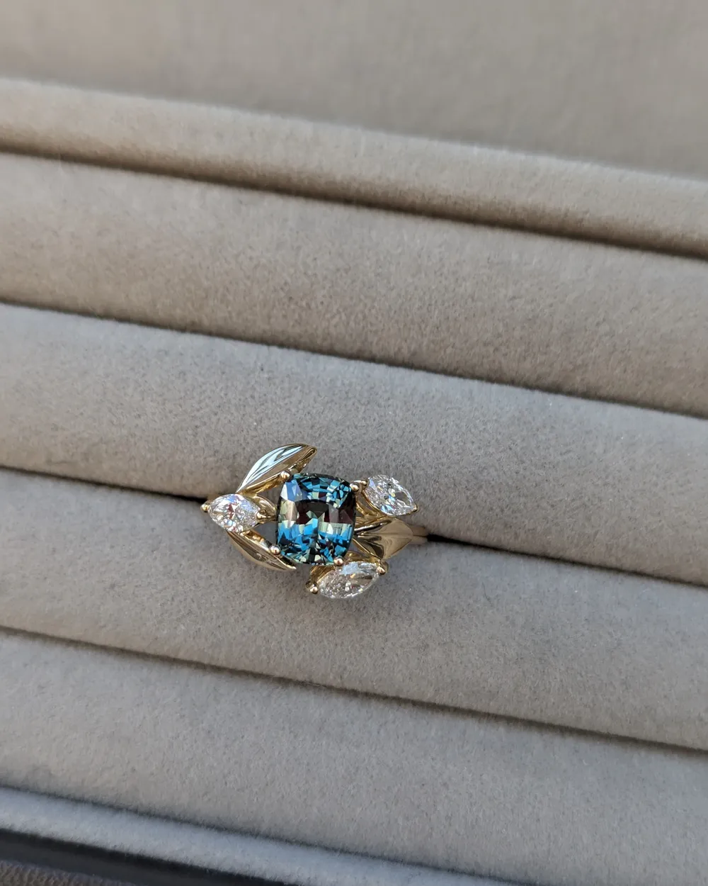 Bague feuillage